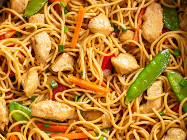 Chicken Lo Mein